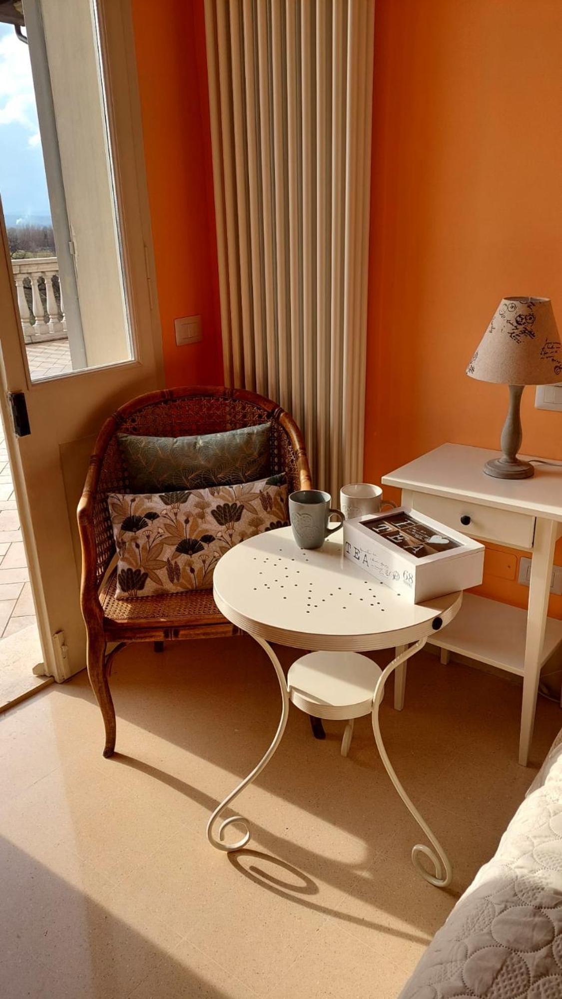 La Casa Del Mago Camere E Appartamenti Pissignano Zewnętrze zdjęcie